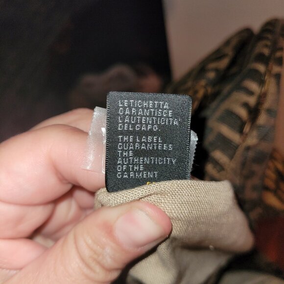 Authentic Fendi Spy Bag - Picture 6 of 9